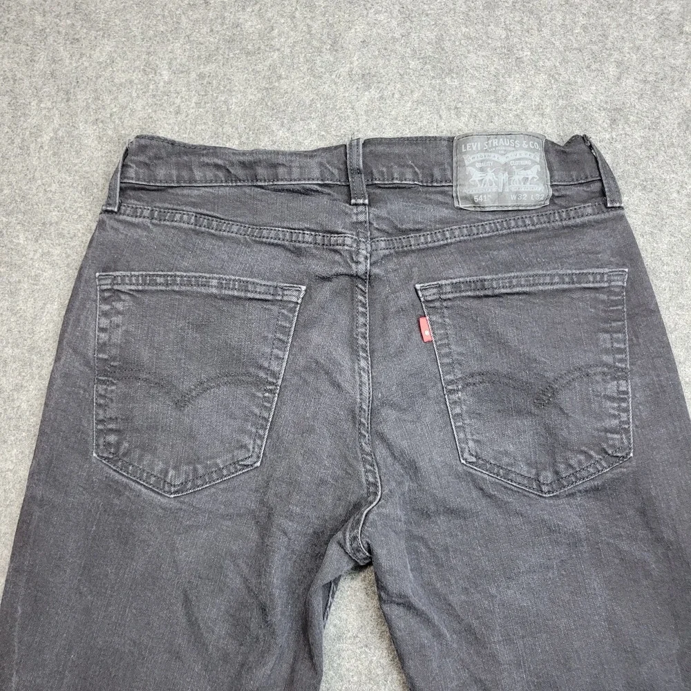 Levis measurements disclaimer